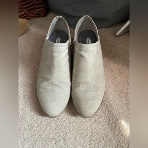 Dr. Scholls memory foam booties